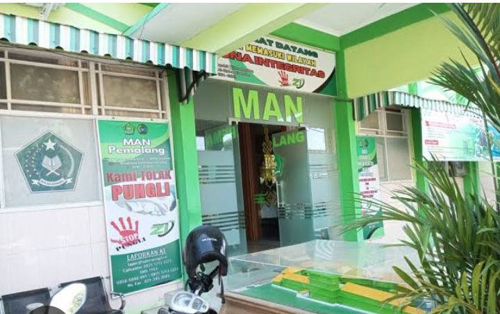 MAN Pemalang mendapatkan bantuan Bank Dunia.